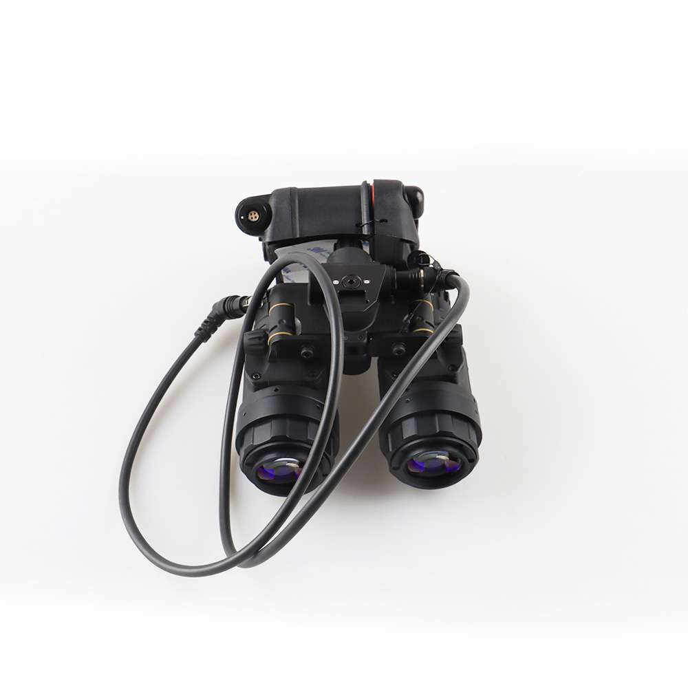 نظارات الرؤية الليلية ثنائية ا - مراجعة Hunting Thermal Imaging Scope وسعره