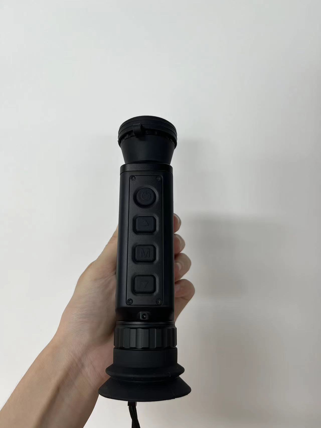 نطاقات الرؤية الليلية للتصوير  - مراجعة Hunting Thermal Imaging Scope وسعره